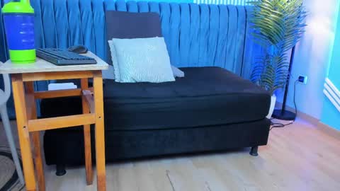 Dahiane Connor online show from 29, 4, 2026