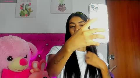 Snapshot of dahiangomezz chatting on 28, 10, 2025    online show from 28, 10, 2025