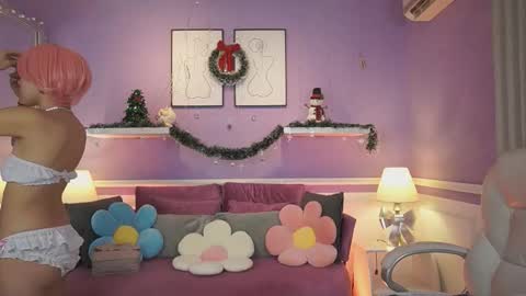 Snapshot of dahliagraey chatting on 4, 12, 2025 Dahlia Grey online show from 4, 12, 2025