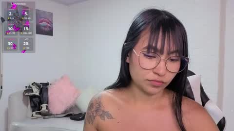 Nicole online show from 25, 7, 2026