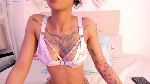 Daiana online show from 12, 2, 2025