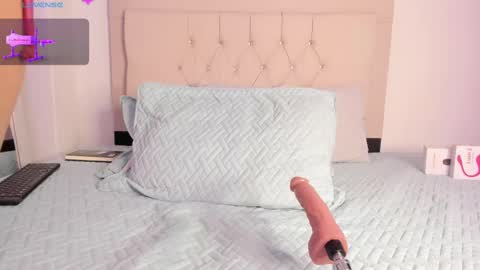 Daiana online show from 28, 2, 2025