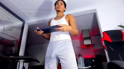 Snapshot of daikokuten_ chatting on 20, 1, 2025 daikokuten_ online show from 20, 1, 2025