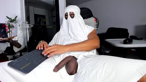 Snapshot of daikokuten_ chatting on 1, 11, 2025 daikokuten_ online show from 1, 11, 2025