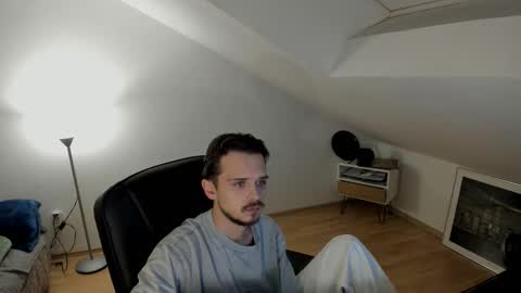 Snapshot of daimon_hall chatting on 21, 10, 2025 Daimon online show from 21, 10, 2025