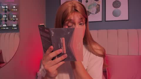 Snapshot of daimondpink chatting on 11, 11, 2025 daimondpink online show from 11, 11, 2025