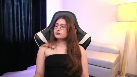 Snapshot of daisha_riley chatting on 19, 9, 2025 Lauren            online show from 19, 9, 2025