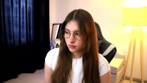 Snapshot of daisha_riley chatting on 23, 9, 2025 Lauren            online show from 23, 9, 2025