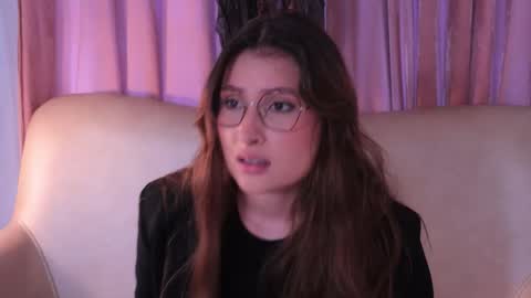 Snapshot of daisha_riley chatting on 22, 10, 2025 Lauren            online show from 22, 10, 2025