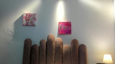 Snapshot of daisy93_ chatting on 3, 10, 2025 D A I S Y online show from 3, 10, 2025