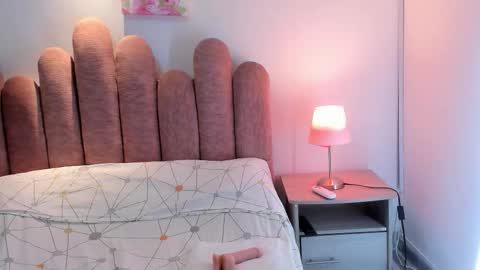 Snapshot of daisy93_ chatting on 14, 10, 2025 D A I S Y online show from 14, 10, 2025