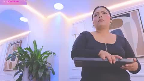 Daisy Price online show from 26, 3, 2026