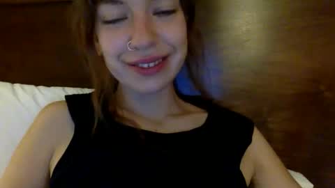 Snapshot of daisybaby699 chatting on 12, 10, 2025 DaisyB3 online show from 12, 10, 2025