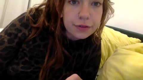 Snapshot of daisybaby699 chatting on 24, 10, 2025 DaisyB3 online show from 24, 10, 2025