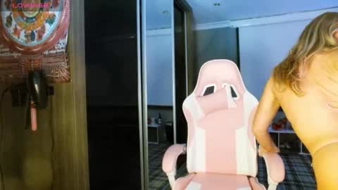 DaisyDeliciousxx online show from 5, 12, 2024
