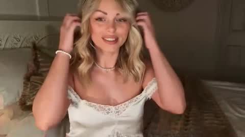 Daisy Dreams online show from 9, 2, 2026