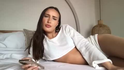 Snapshot of daisyfayer chatting on 19, 9, 2025 Daisy online show from 19, 9, 2025