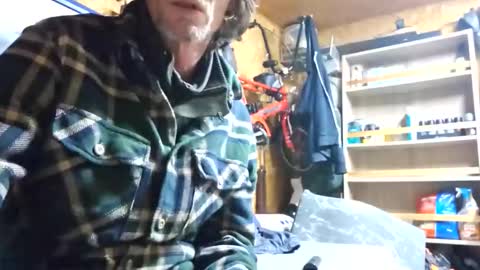 Snapshot of daiwants2fku chatting on 27, 10, 2025 dave online show from 27, 10, 2025