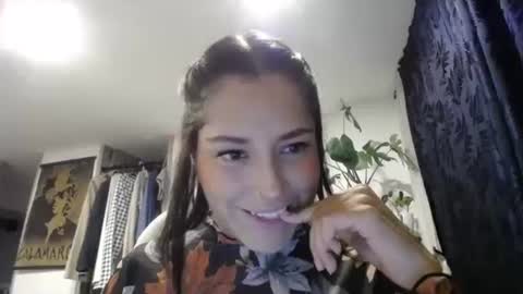 IG  dakotasofiaa online show from 28, 1, 2025