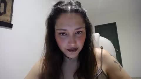 IG  dakotasofiaa online show from 29, 4, 2026