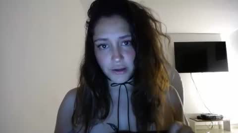 IG  dakotasofiaa online show from 14, 5, 2026