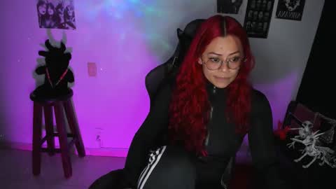 Snapshot of dakota_crab chatting on 19, 9, 2025 Dakota Crab online show from 19, 9, 2025