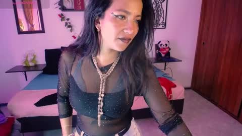 Caroliina online show from 9, 3, 2026