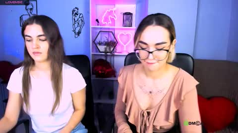 Snapshot of dakota_simple chatting on 20, 12, 2025 Dakota online show from 20, 12, 2025