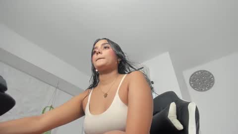 Snapshot of dakota_x18 chatting on 6, 10, 2025 dakota_x18 online show from 6, 10, 2025