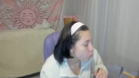 Snapshot of dakotaa_aa chatting on 16, 10, 2025 The girl of your dreams o online show from 16, 10, 2025