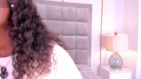 Snapshot of dakotawangi chatting on 8, 7, 2026 online show from 8, 7, 2026