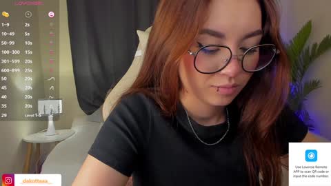 dakottaa__ online show from 16, 1, 2025