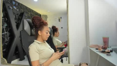 Snapshot of dalaymoore_ chatting on 4, 6, 2026 Dalay online show from 4, 6, 2026