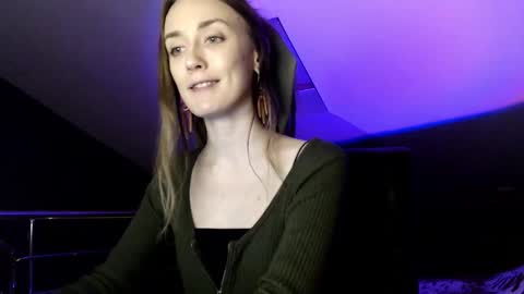 Snapshot of dalia_peach chatting on 12, 12, 2024 Dalia online show from 12, 12, 2024