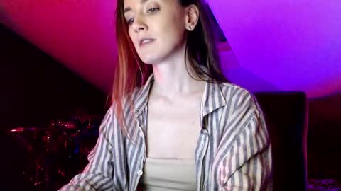 Snapshot of dalia_peach chatting on 13, 12, 2024 Dalia online show from 13, 12, 2024