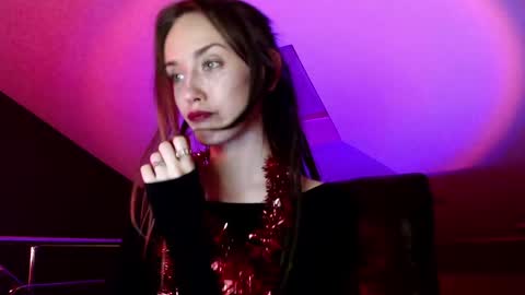 Snapshot of dalia_peach chatting on 17, 12, 2024 Dalia online show from 17, 12, 2024