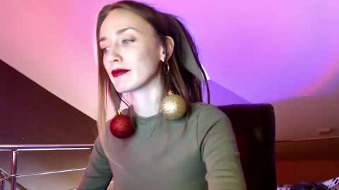 Snapshot of dalia_peach chatting on 18, 12, 2024 Dalia online show from 18, 12, 2024