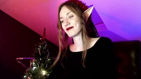 Snapshot of dalia_peach chatting on 24, 12, 2024 Dalia online show from 24, 12, 2024