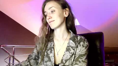 Snapshot of dalia_peach chatting on 10, 1, 2025 Dalia online show from 10, 1, 2025