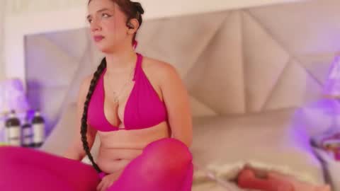 Snapshot of daliajohnson_ chatting on 24, 3, 2026 leila williams online show from 24, 3, 2026