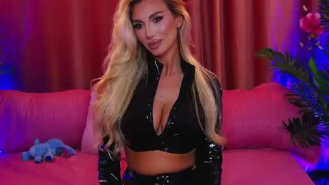 DalidaSelena online show from 9, 6, 2026