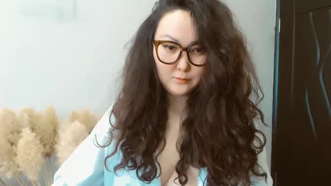 Snapshot of dalidayes chatting on 17, 2, 2025 Dali online show from 17, 2, 2025