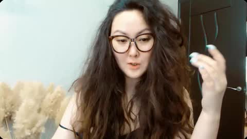 Snapshot of dalidayes chatting on 15, 9, 2025 Dali online show from 15, 9, 2025