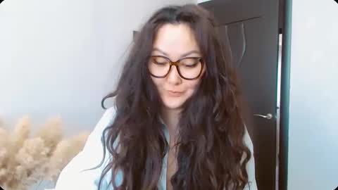 Snapshot of dalidayes chatting on 19, 4, 2026 Dali online show from 19, 4, 2026