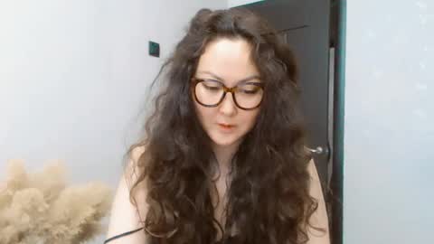 Snapshot of dalidayes chatting on 31, 5, 2026 Dali online show from 31, 5, 2026