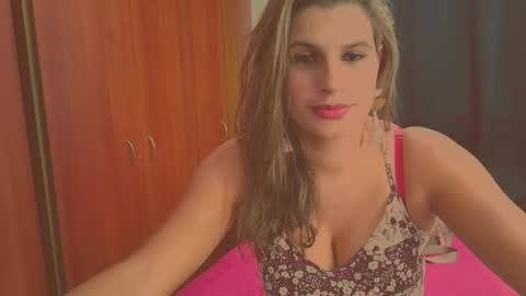 Snapshot of dalila_sexxx chatting on 17, 12, 2025 Dalila online show from 17, 12, 2025
