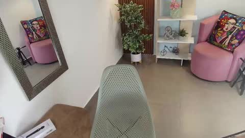 Dalila  online show from 18, 12, 2025