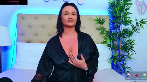 daliyaa_ online show from 17, 9, 2025