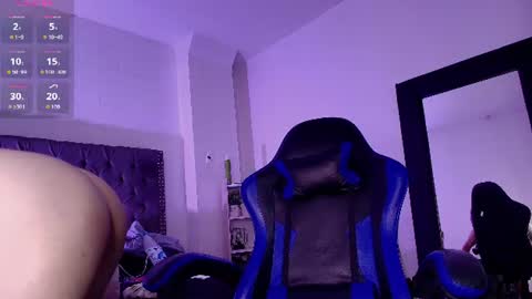 Snapshot of dallas_whitee chatting on 15, 6, 2026 Dallas whitee online show from 15, 6, 2026