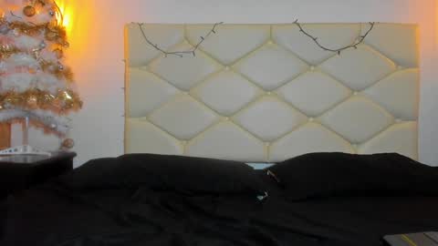 Snapshot of damara_ochoa chatting on 1, 1, 2025 online show from 1, 1, 2025